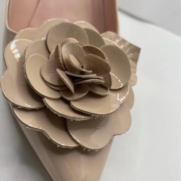 Kate Spade Beige Floral Heels - Picture 4 of 11